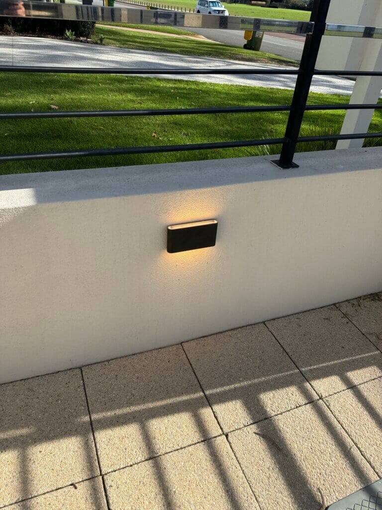 Garden wall light